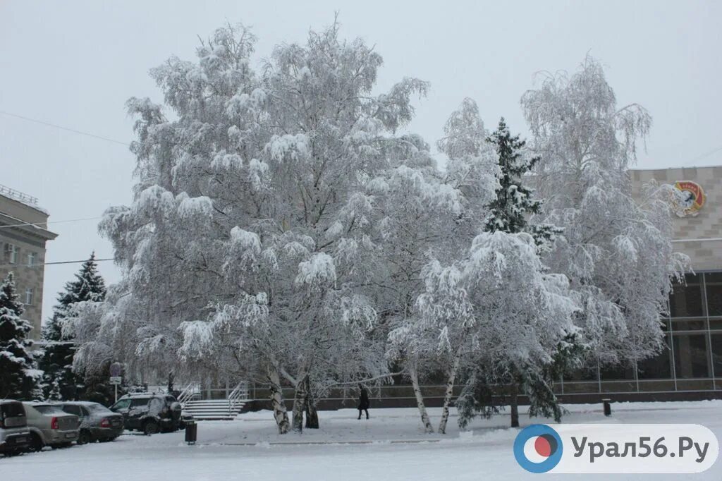 Снегопад в оренбурге. Снегопад орск. Орск оренбург. Оренбург сугробы. Оренбург зима 2021.