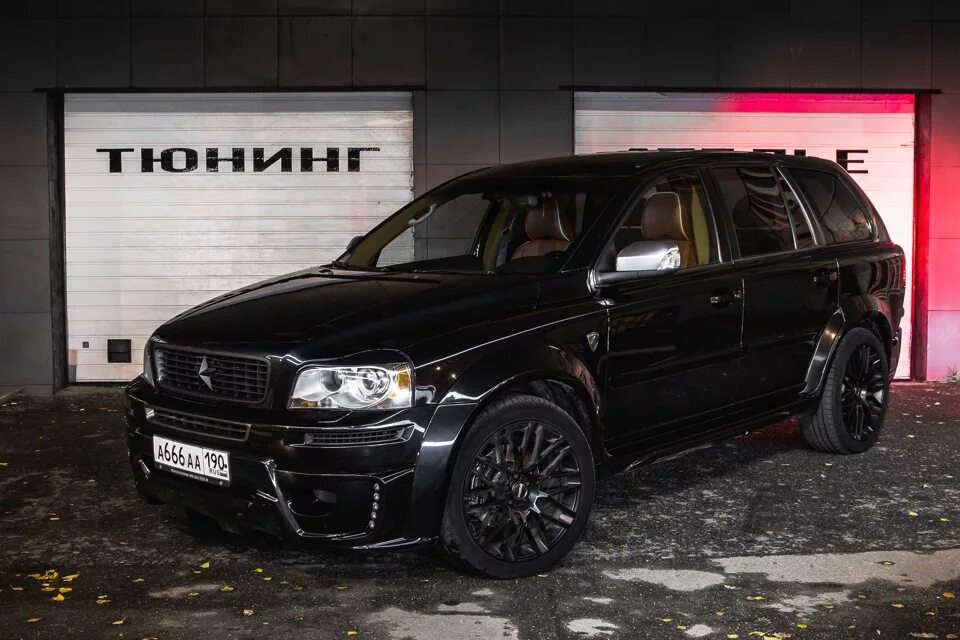 Тюнинг хс90. Volvo xc90 tuning. вольво хс90 в черном обвесе. volvo xc90 maxtone. volvo xc90 tuned.