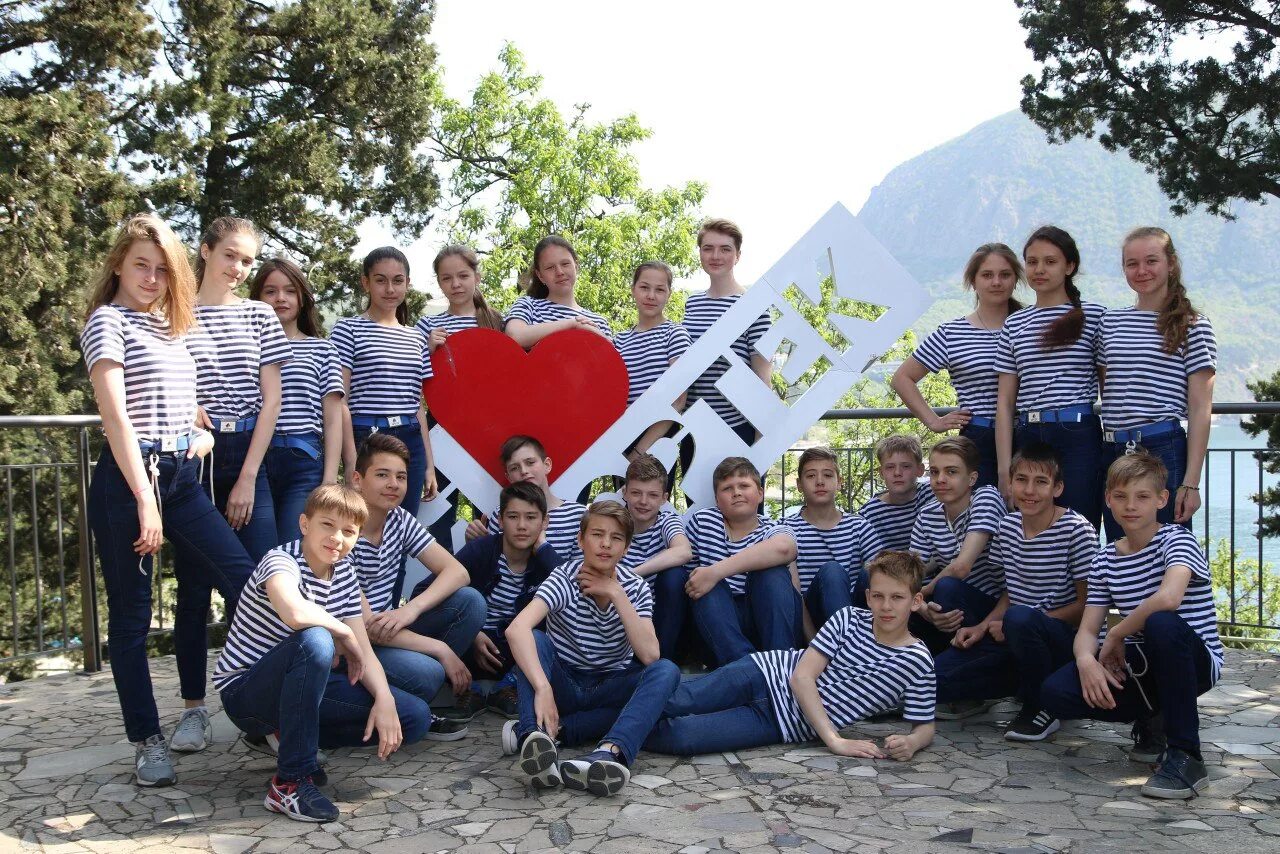 вожатые артека 2023