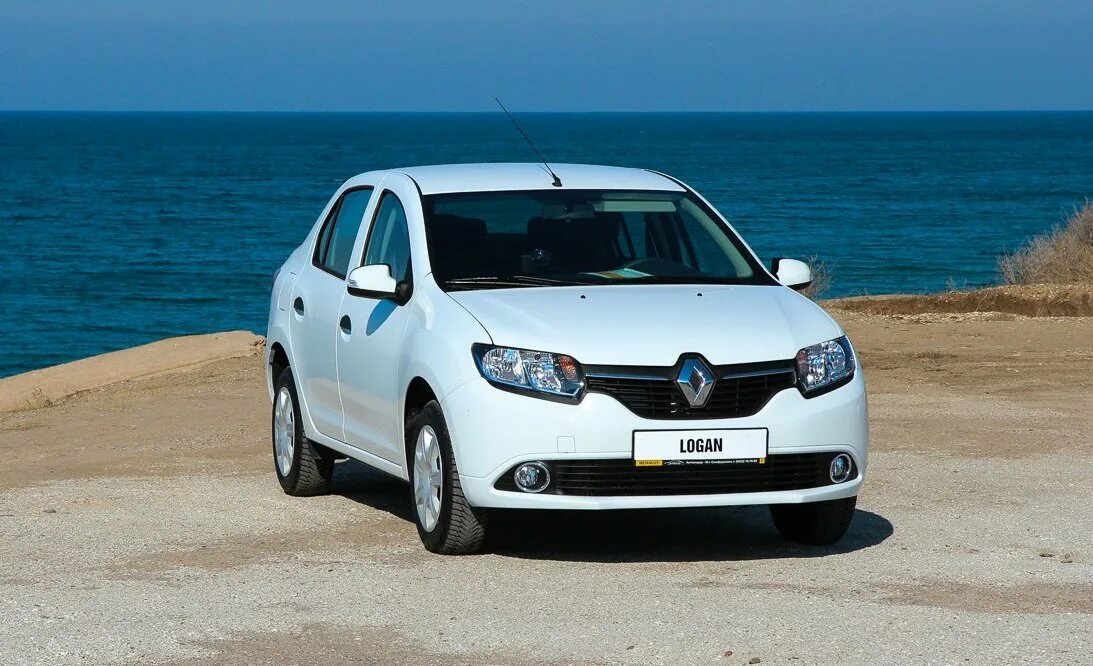 Как выглядит renault. Логан 2 поколения. Renault Logan. Марки Рено Логан 2. Renault Logan 5.