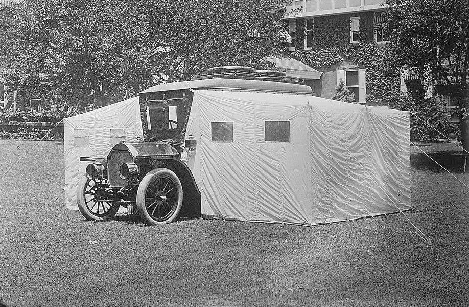 Машина дол. Палатка 1910. Гурмания 1922 год первый АВ Одом. Дюпон автомобиль. Дюпон автомобиль 1914 года генеральский.