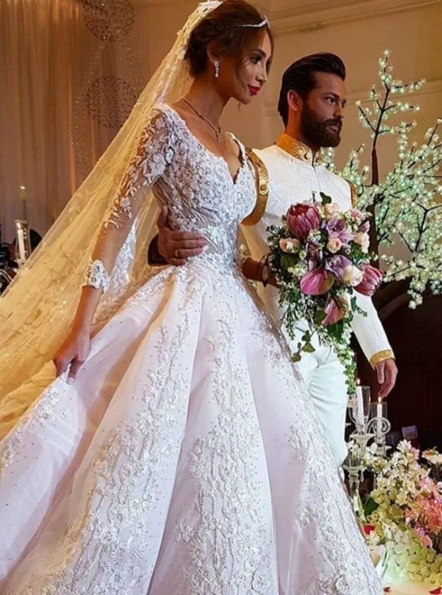 Красивые Свадебные платья. Шикарные Свадебные платья. Арабские Свадебные платья. Турецкий свадебный наряд. Богач любящий восточную пышность
