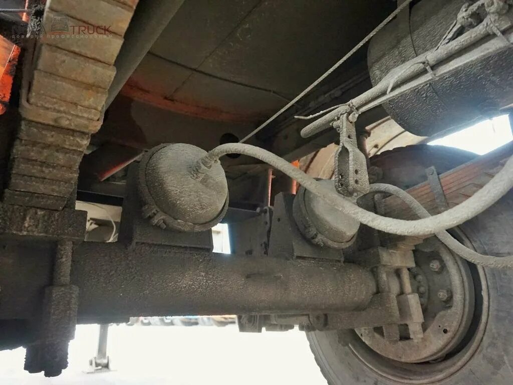 Не растормаживается полуприцеп. Тормозная система камаз 5320. Schmitz s01 пневморессоры. Воздушная система прицепа шмитц схема. Не растормаживается полуприцеп.