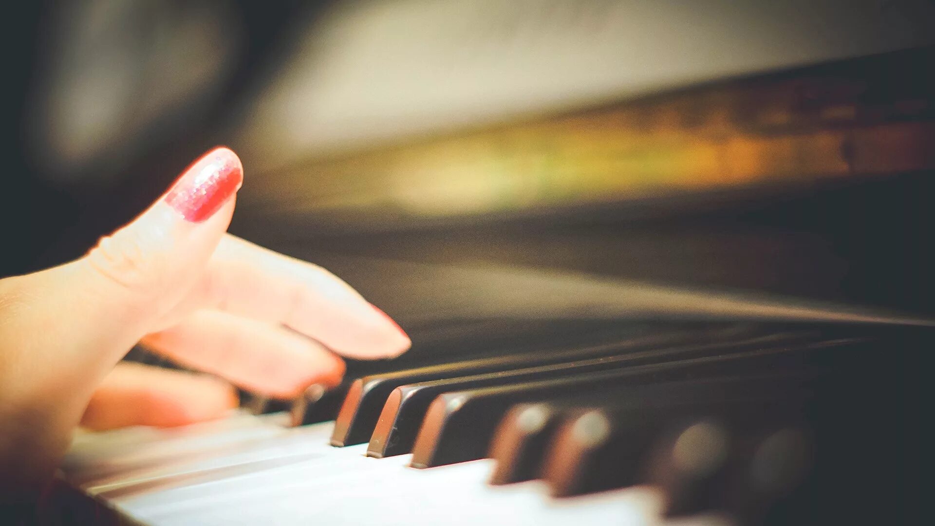 Очень красивые музыка пианино. Клавиши фортепиано. Пианино. Пианино на виндовс 10. Пианино.