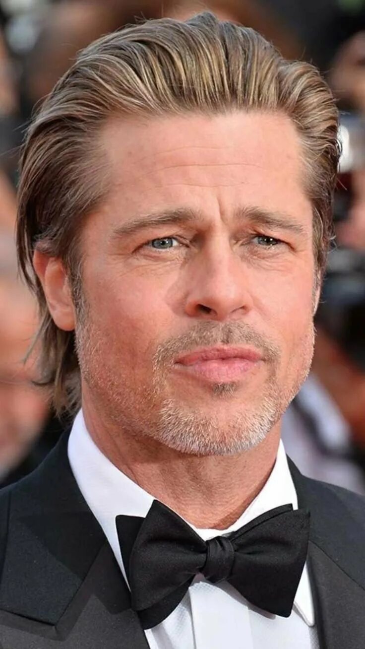 Брэд Питт. Брэд Питт (Brad Pitt) длинные волосы. Брэд Питт 2022. Брэд Питт канадка. Брэд питт волосы