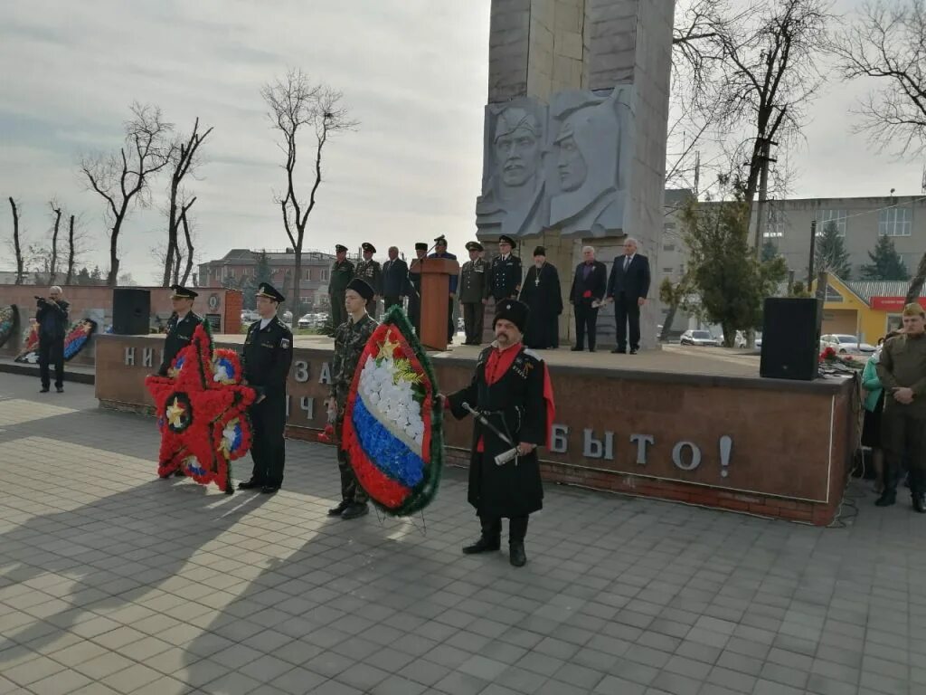 Погода в станице полтавской. Освобождение станицы Полтавской. Освобождение станицы Полтавской от немецко фашистских захватчиков. Мемориальный комплекс в Центральном парке станицы Полтавской.. 9 Мая 2021г,станица Полтавская Краснодарский край.