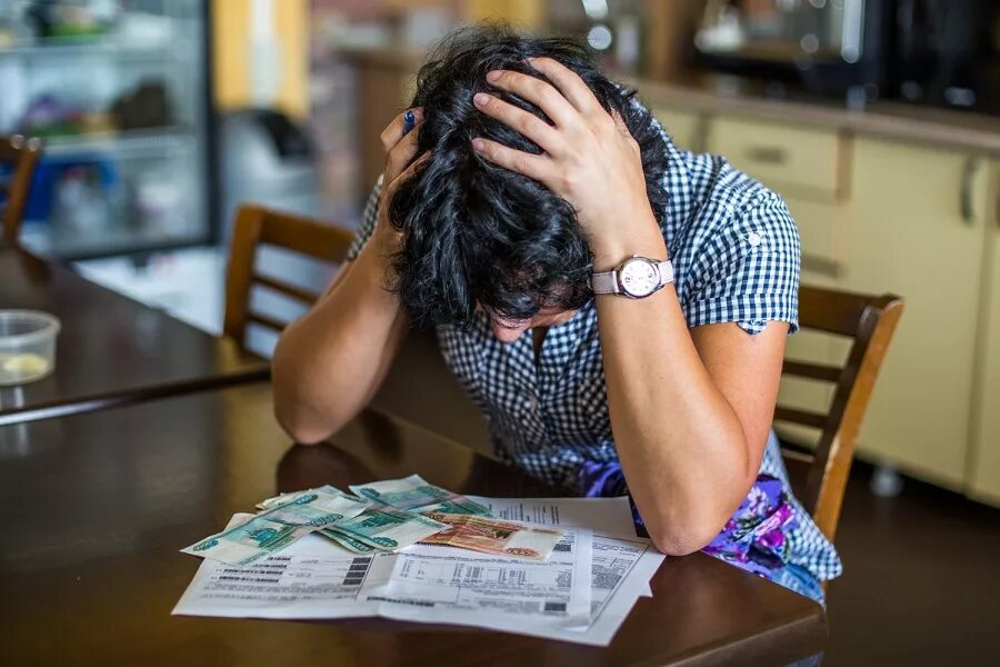 Женщина с пустым кошельком. Заплачу за фото. Заплачу за фото. Заплачу за фото. Оплата в гостинице.