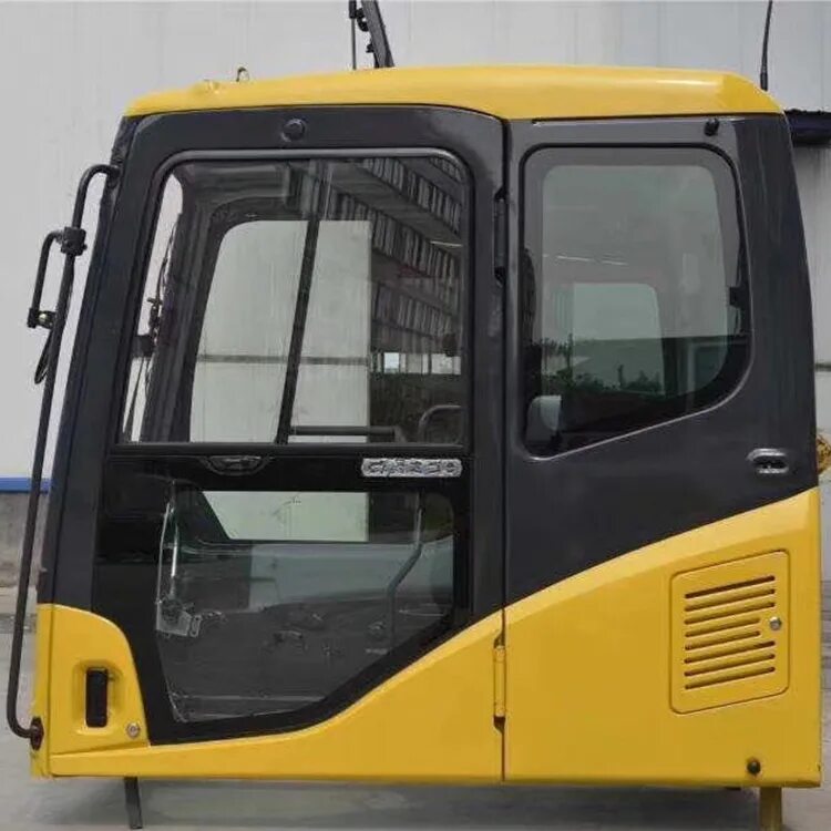 Купить кабину экскаватора. PC 300 Комацу кабина. Кабина оператора Komatsu pc2000. Кабина Komatsu pc200-7. Кабина экскаватора Комацу 200.