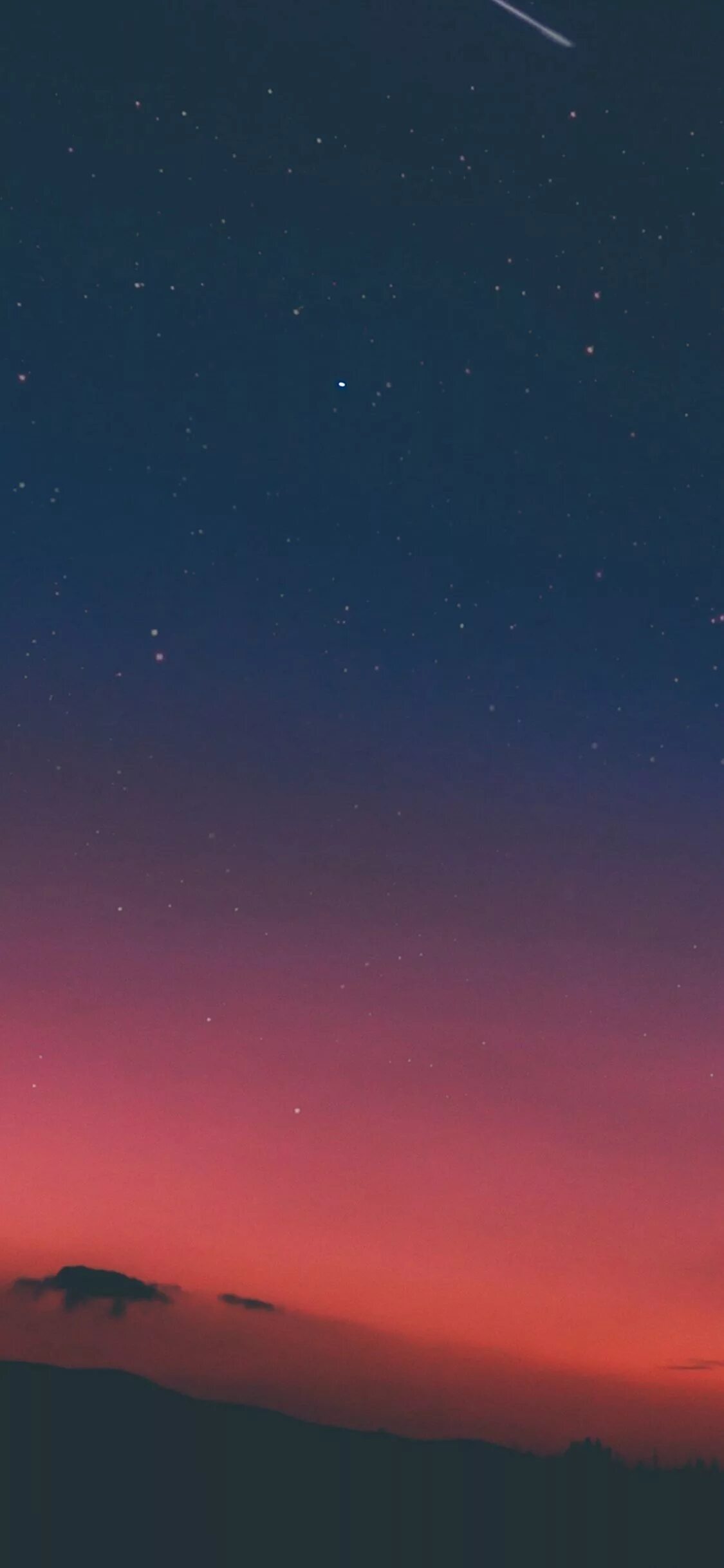 Spaces ios. Заставка ios. стандартный фон айфона. фон на айфон 13. фон ios 14.