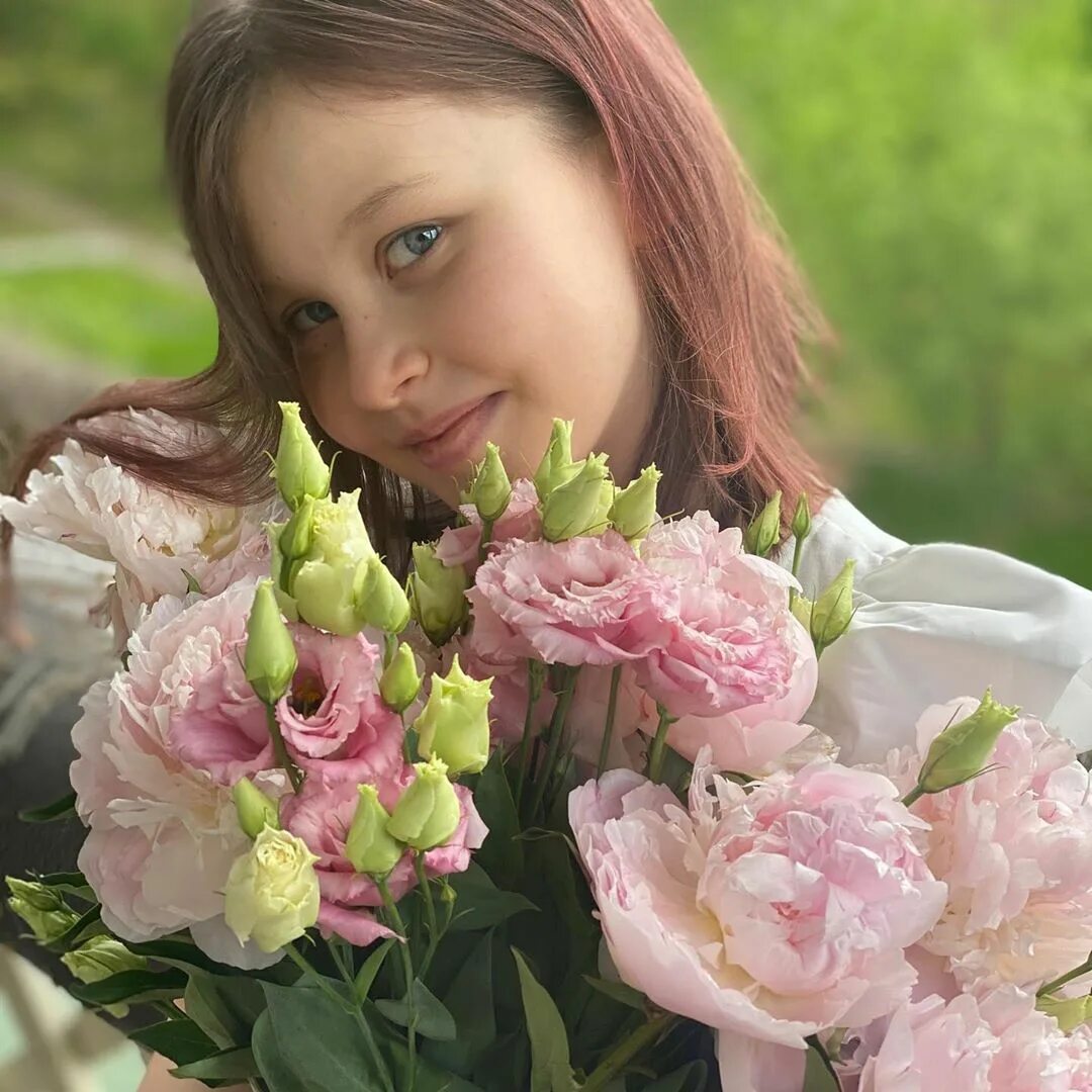 Юлия пересильд сестра. Юлия пересильд в космосе. Юлия пересильд фото. Пересильд фото. Анна пересильд актриса дочь.