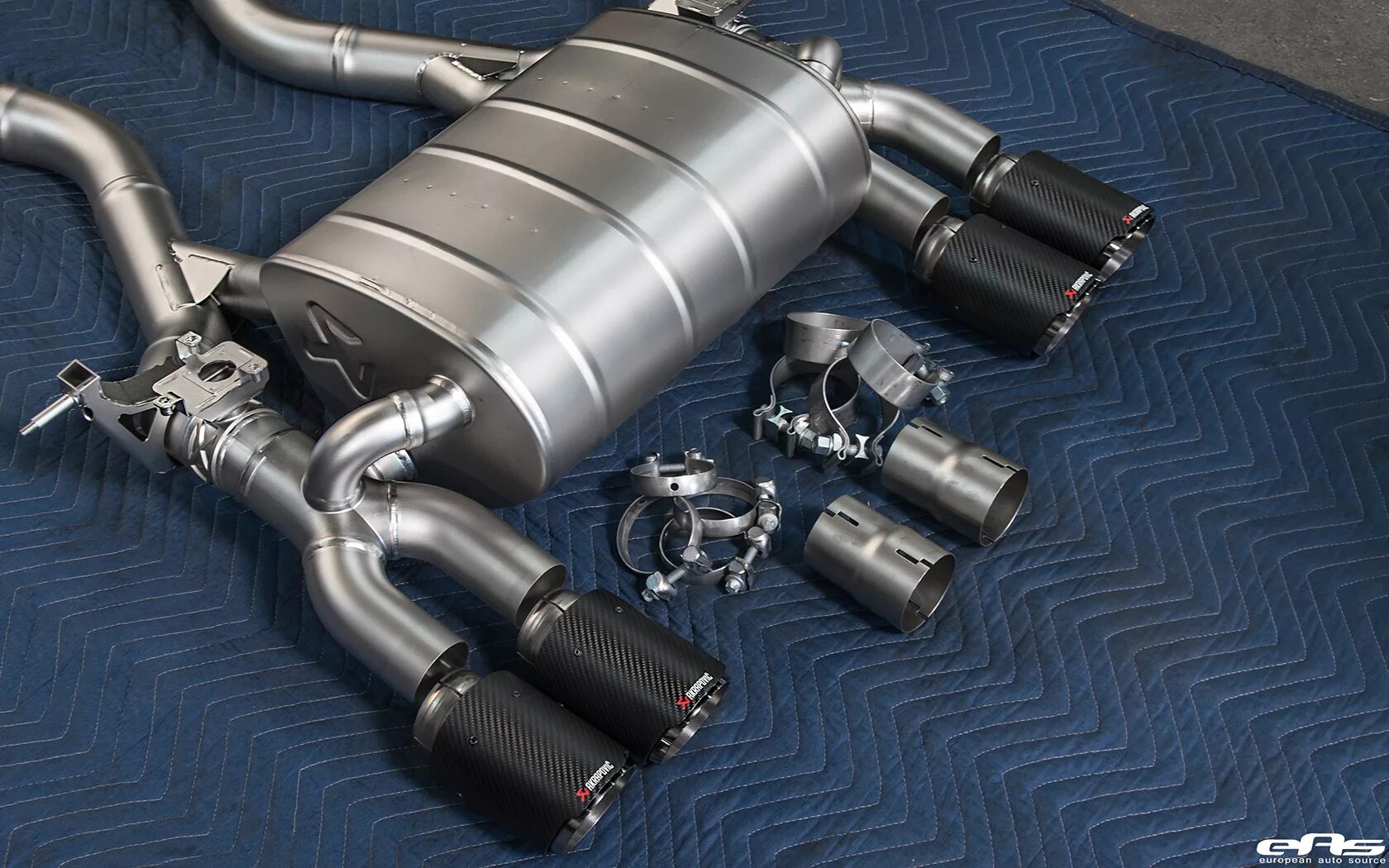 BMW m4 Akrapovic. BMW 3 Akrapovic. Титановый выхлоп Akrapovic. Акрапович выхлоп м5.