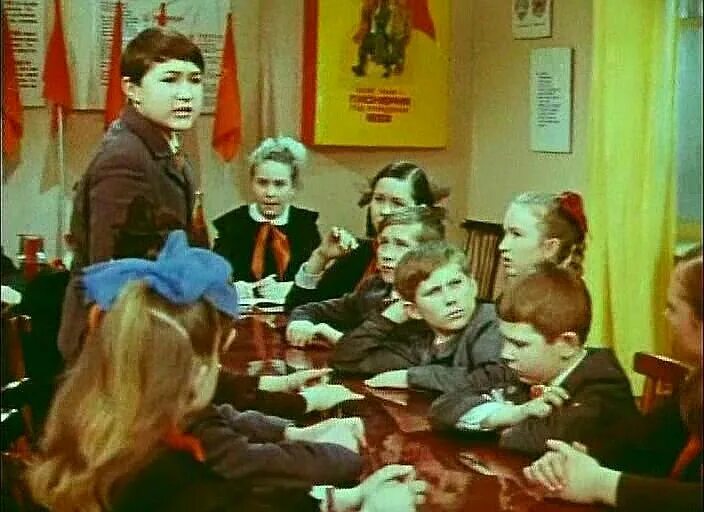 Валькины друзья и паруса герои. Валькины паруса 1974. крапивин валькины друзья и паруса.
