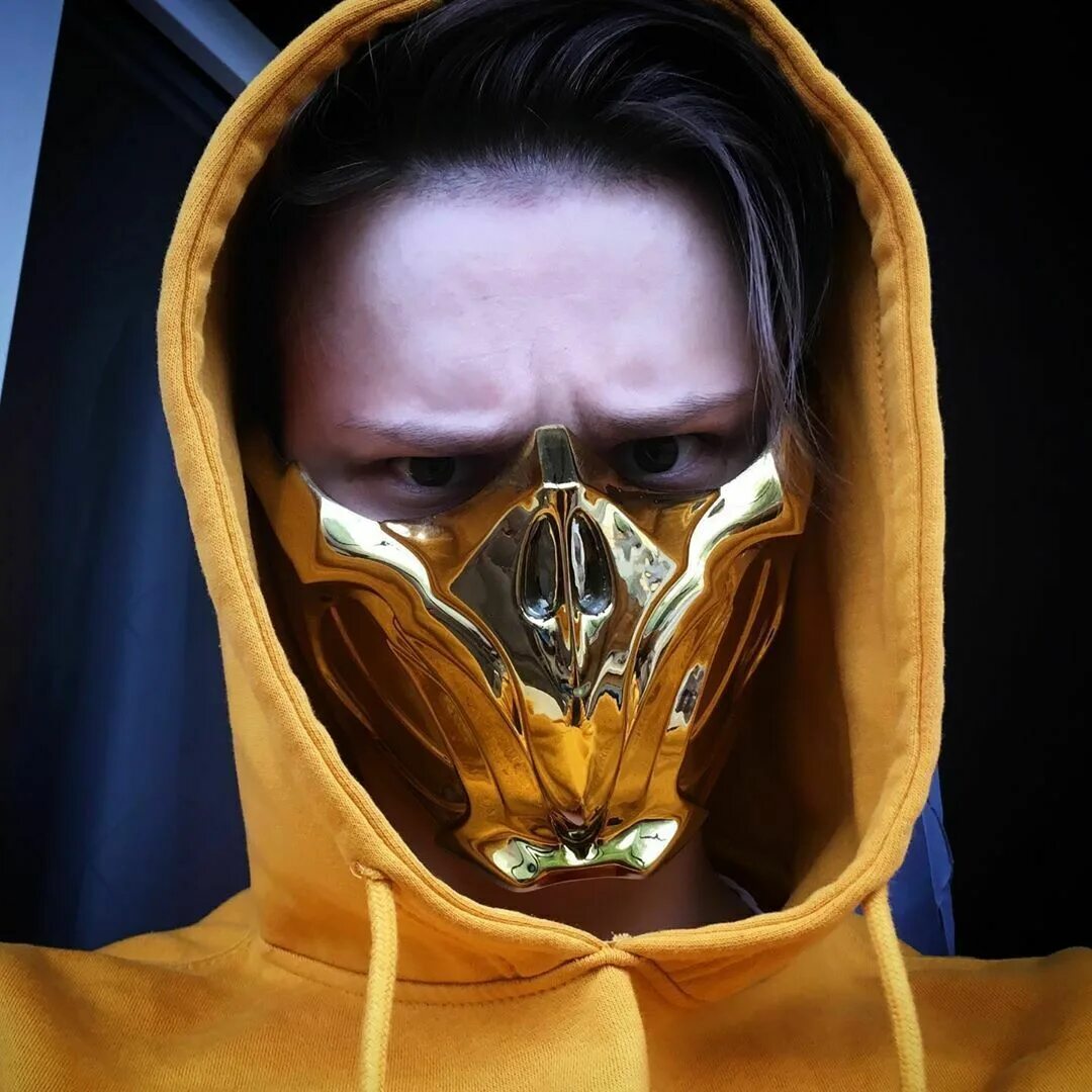 Маска скорпион песни. MK 11 Scorpion Mask. Mk11 Scorpion маска. Скорпион мортал комбат маска. Мортал комбат 11 Скорпион маска.