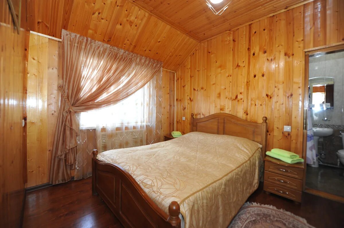 Фаворит домбай. Кафе фаворит домбай. Салют фаворит. Фаворит домбай. Фаворит домбай.