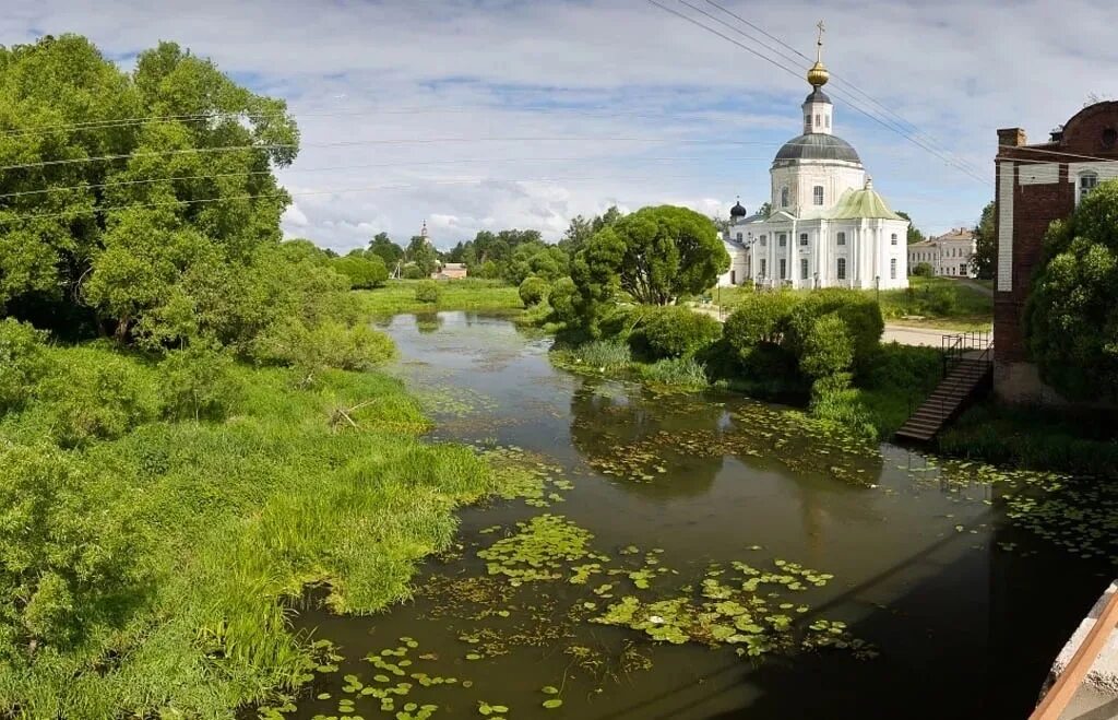 Река Вязьма Смоленск. Смоленская Губерния Вязьма. Вязьма река в г Вязьма. Река Вязьма около церкви.