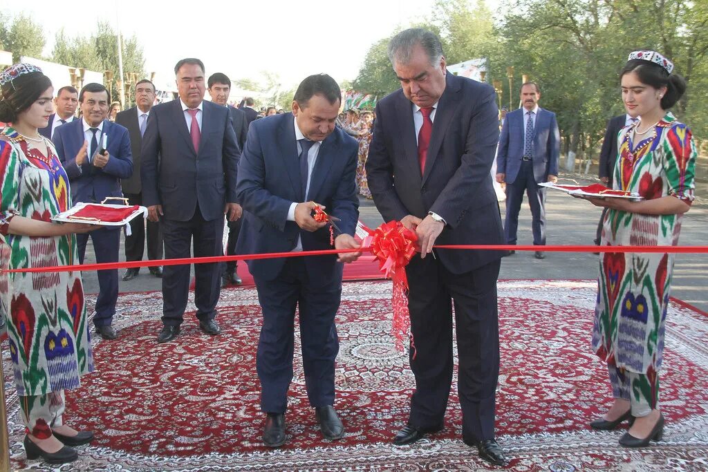 Прогноз погоды в ганчи. Эмомали Рахмон днааштич. Нохияи Деваштич Таджикистан. Таджикистан район Ганчи.