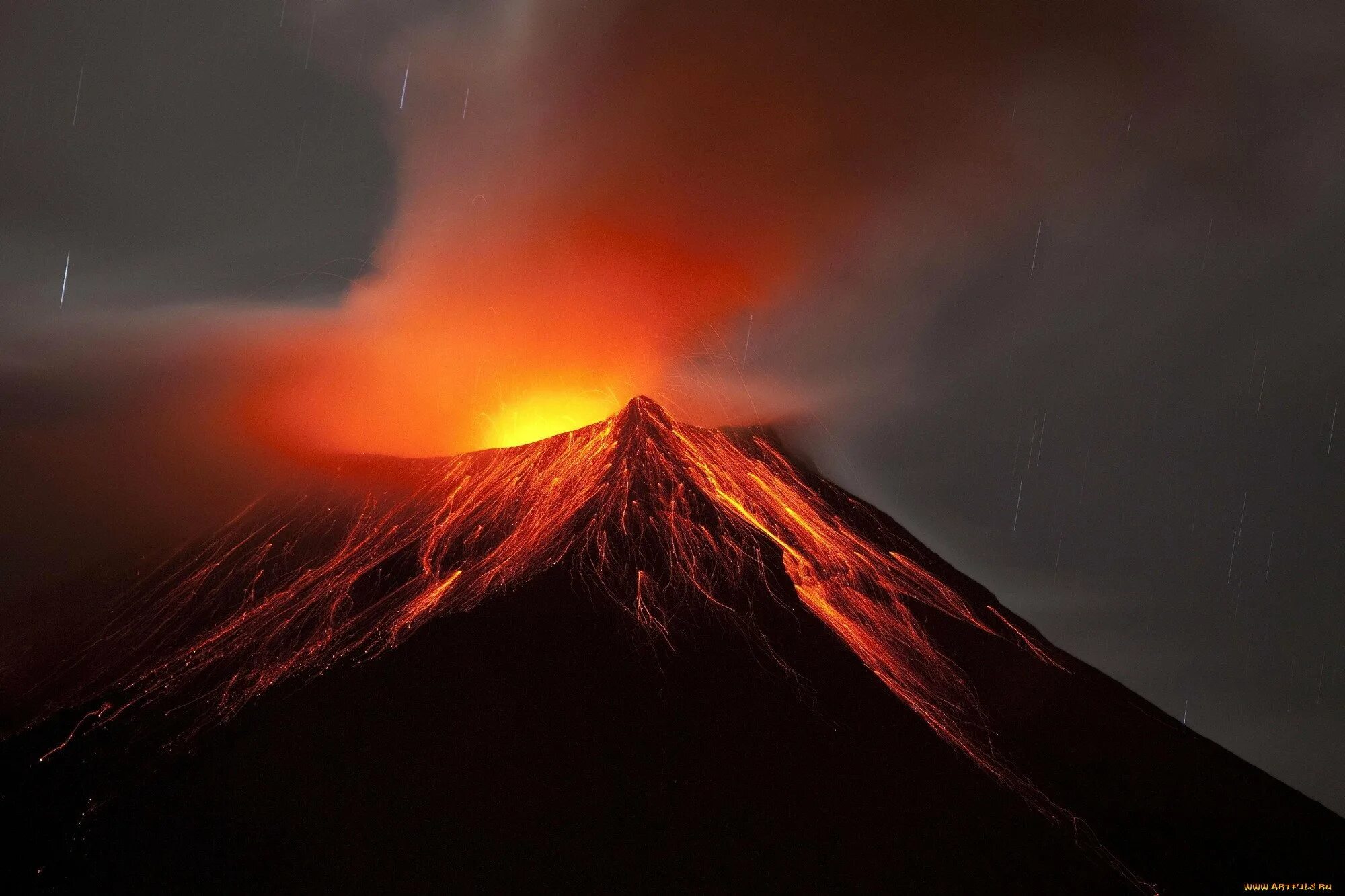 Вулкан Тунгурауа. Вулканы,лава,горы. Вулкан Тунгурахуа Эквадор. Извержение ЛАВЫ.