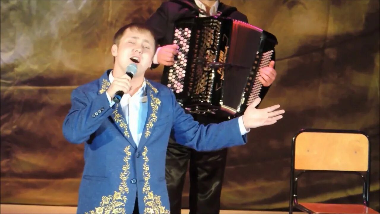 Ранис габбазов. Резеда шарафиева фото с концерта. П?сни илнур мусин. Синсез яшэу яшэу тугел. Певица резеда шарафиева.
