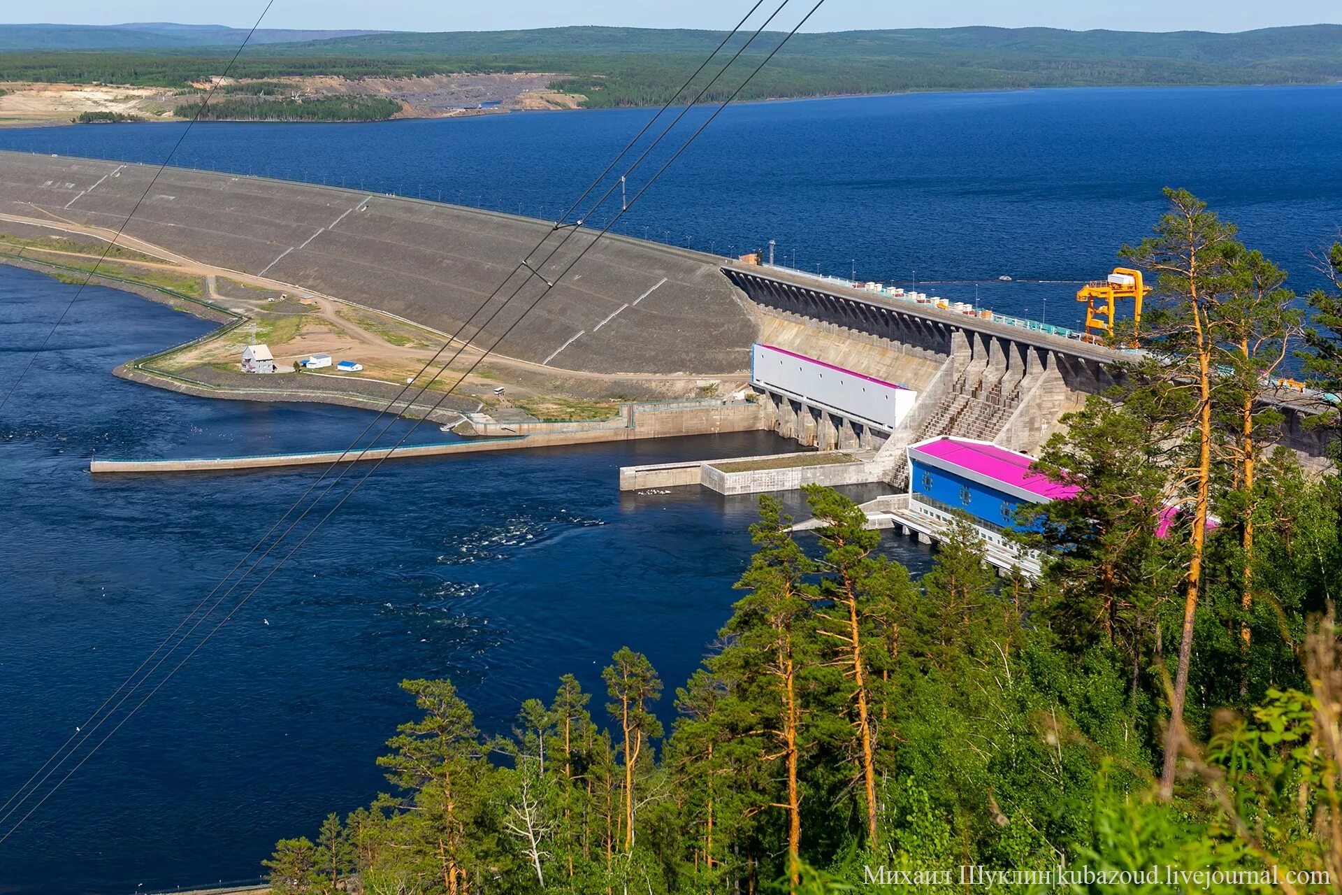 Ангара водохранилище. Водохранилище богучанской гэс. богучаны красноярский край гэс. богучанская гэс река ангара. плотина богучанской гэс.