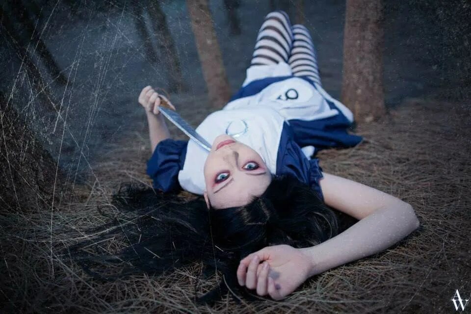 Cosplay up. Крипипаста косплей Алиса. Alice Liddell Cosplay. Косплей фотосет.