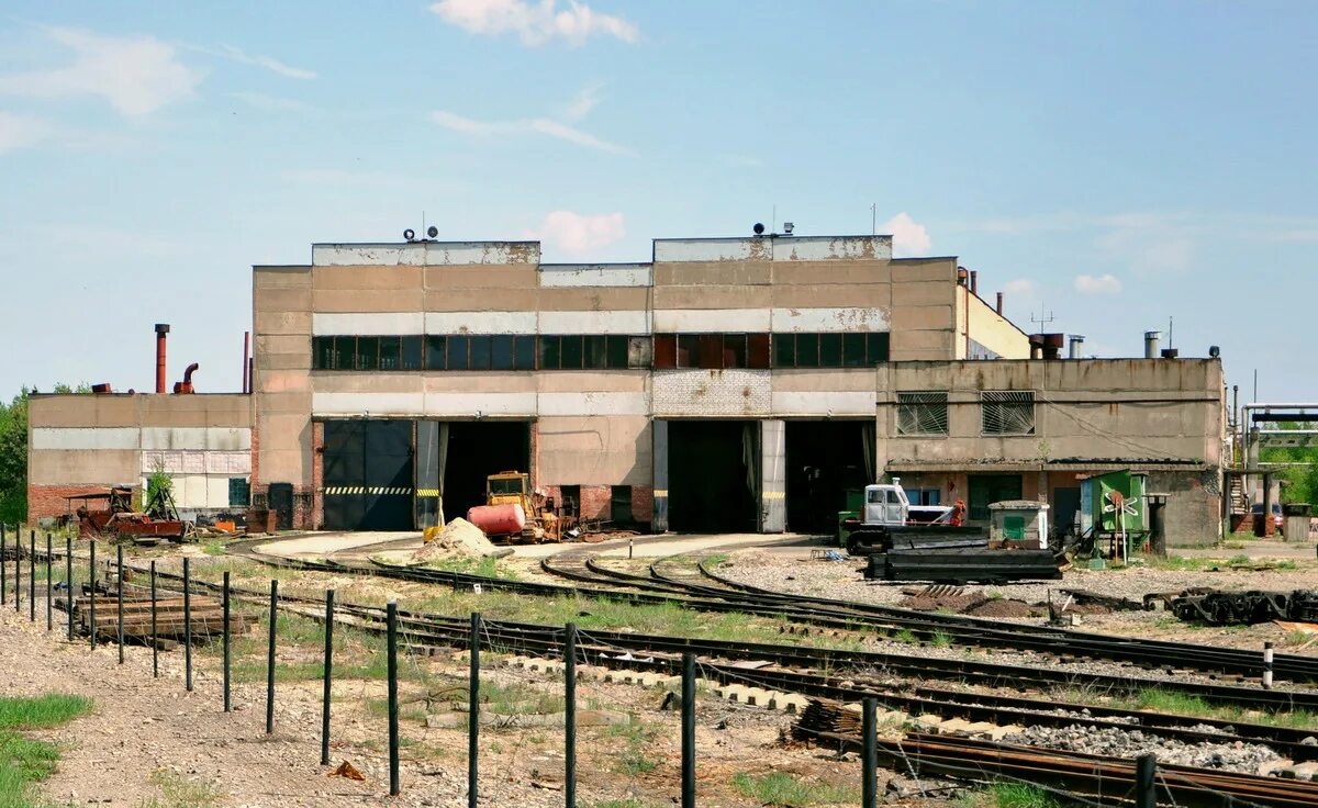 станция валуйки сортировочная. коломенский завод тепловозов. железнодорожный заводы предприятия. конвертерный цех 2 нлмк. пышме.