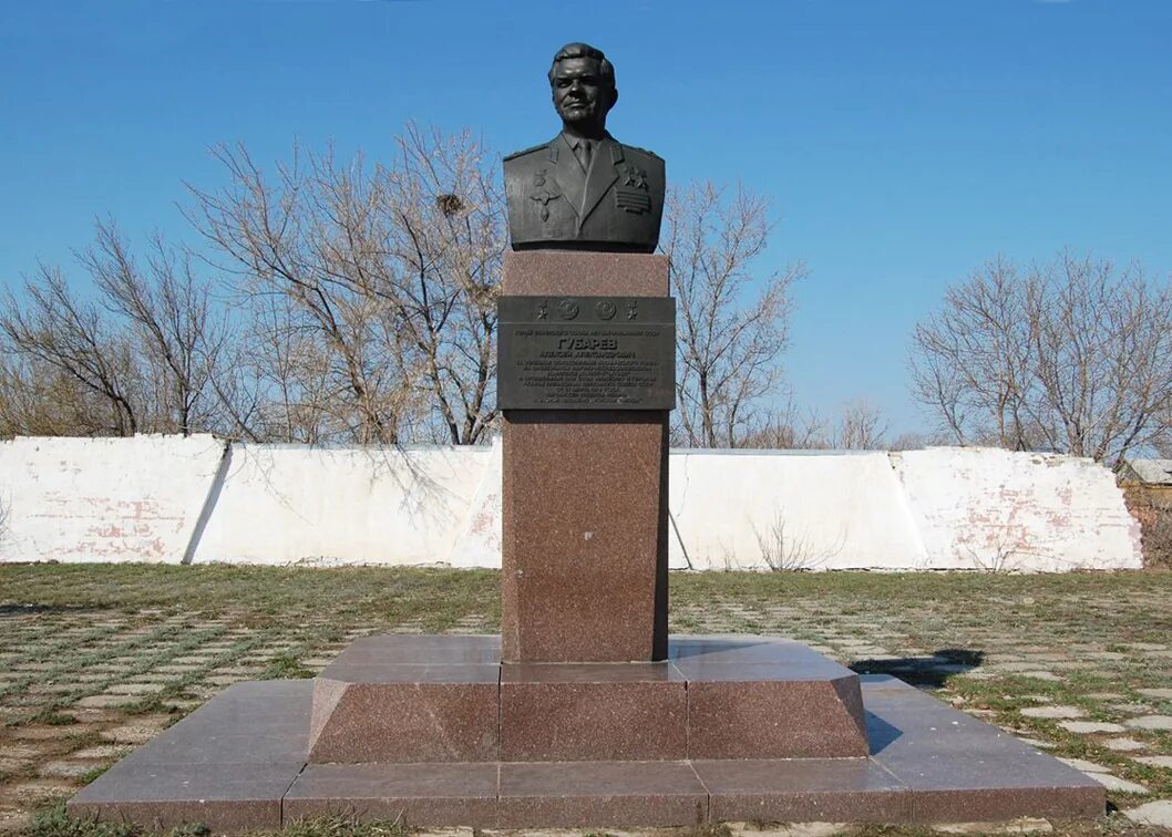 Памятник алелюхину в кесовой горе. Неверовская. Село гвардейцы самарская область. Село гвардейцы борского. Село гвардейцы борского.