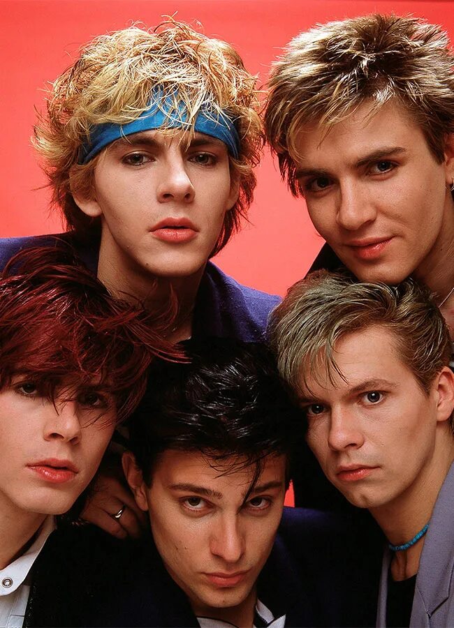 Duran duran - hungry like the wolf. Duran duran lay lady lay обложка. Duran duran wolf. Duran duran singles. Дюран дюран рио.