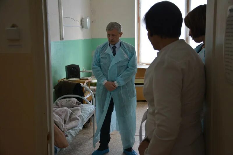 Николаевская црб. Николаевская центральная районная больница. Николаевская црб. Главврач поликлиники 46 кокина. Николаевская центральная районная больница.