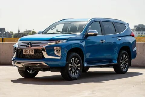 Mitsubishi pajero 2024 года
