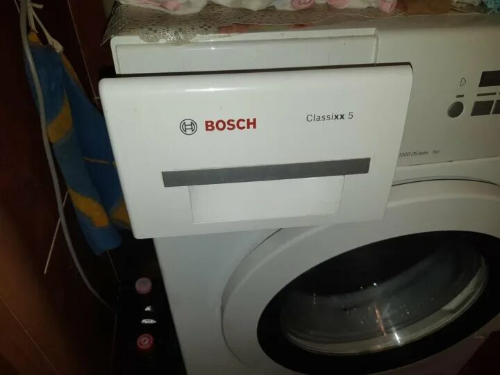 Bosch classixx 5 купить. Стиральная машина Bosch Classixx 5. Bosch Classixx 5 фильтр резинка. Bosch Classixx 5 картинки. Bosch Classixx 5 в вертикальном положении старого образца видео инструкция.