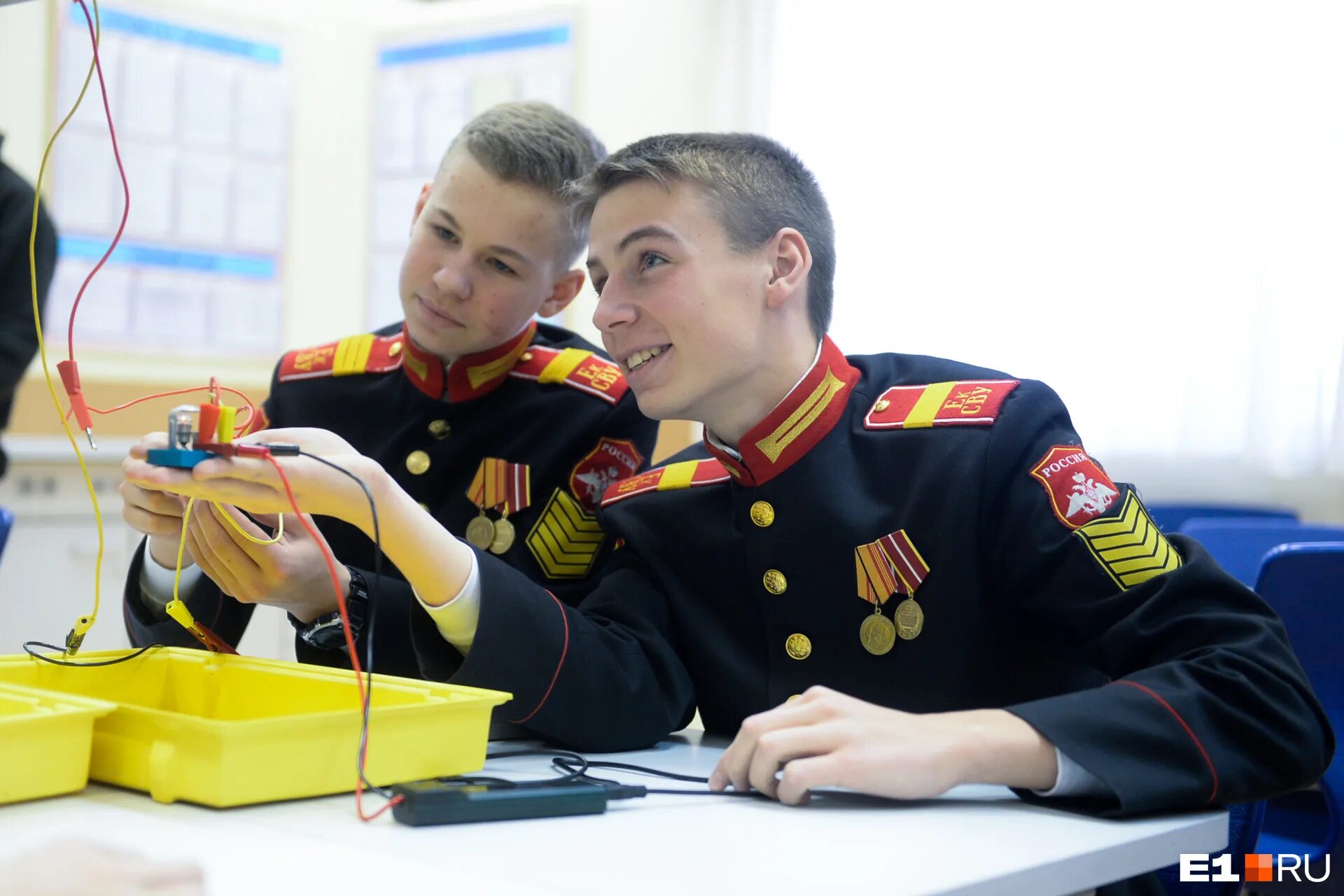 тирасполь суворовское училище. суворовское училище в москве для мальчиков. как попасть в училище. парни суворовцы. военный колледж.