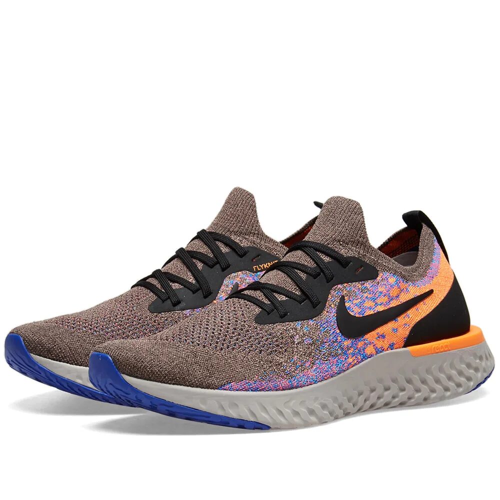 Найк реакт. Nike Epic React. Nike React Flyknit. Nike Epic React Flyknit Orange. Кроссовки Nike Epic React Flyknit коричневый.