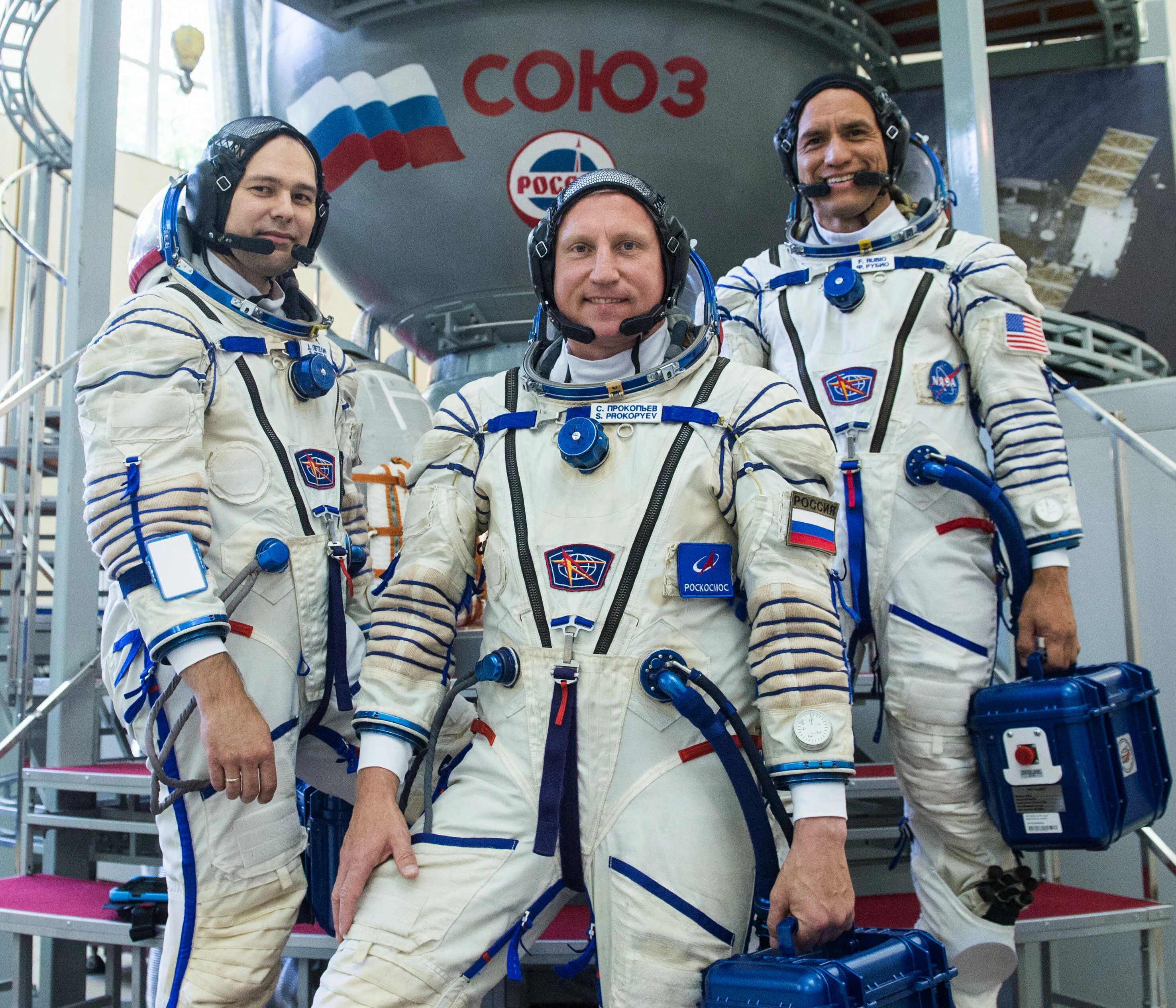 Союз 2 экипаж. Союз мс-22. корабль союз мс 22. союз мс-22 старт. франсиско рубио астронавт.