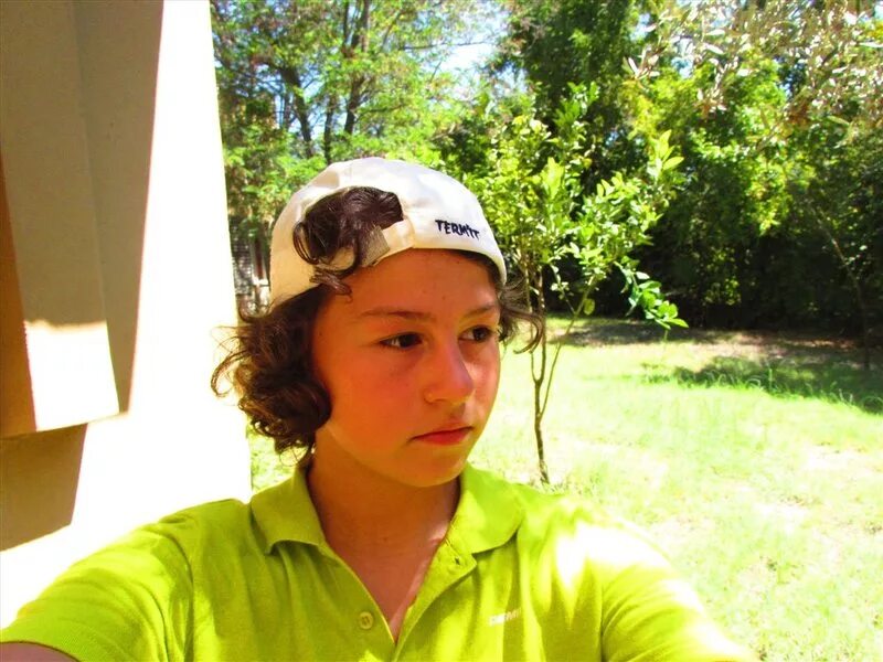 труд подростков. трудоустройство несовершеннолетних. официантка с 15 лет. трудоустройство подростков. подработка для школьников.