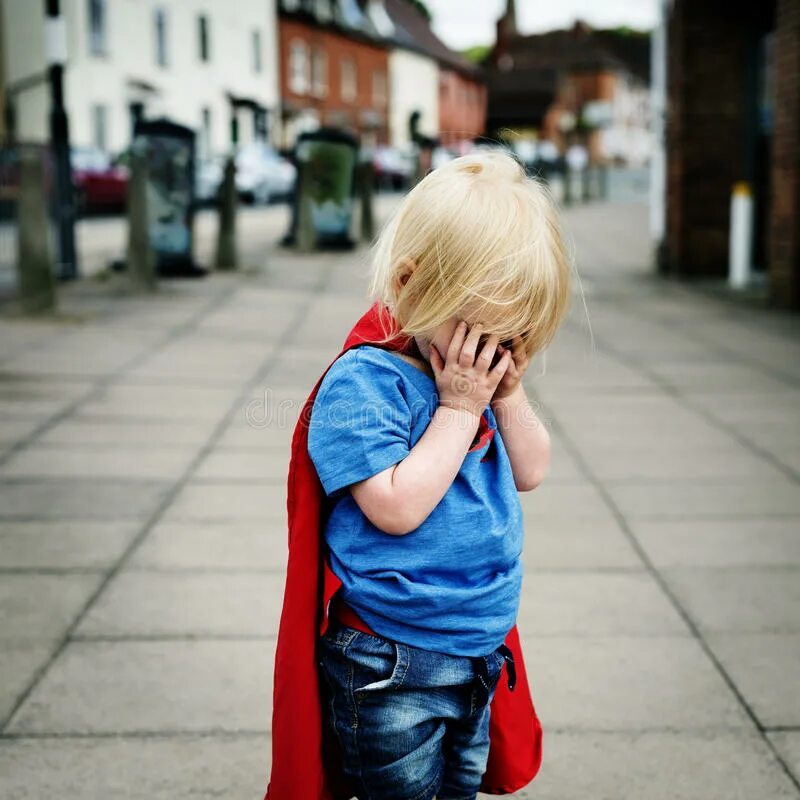 Свободен мальчик. Ребенок Супергерой фотосессия.