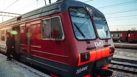 Электричка солнечное