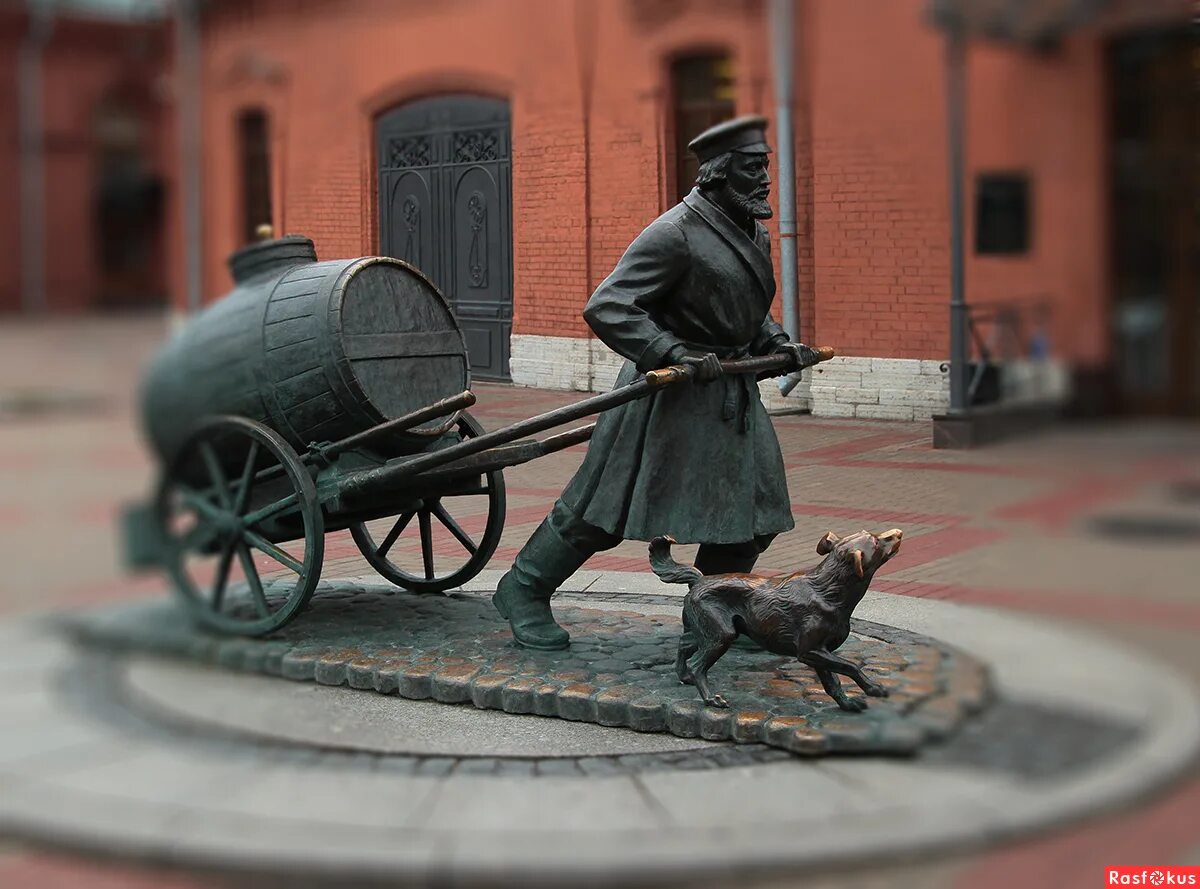 Водовоз сайт спб. Памятник водовозу СПБ. Музей воды в Санкт-Петербурге водовоз. Музей воды водовоз. Водовоз музей воды Питер.