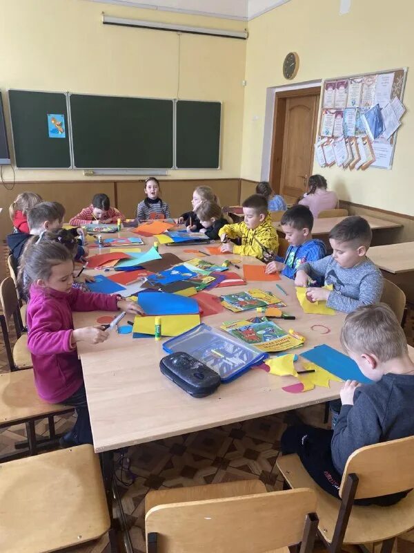 13 школа дополнительное образование. 13 школа дополнительное образование. частная школа дружба котельники. 13 школа дополнительное образование. первый класс учитель.