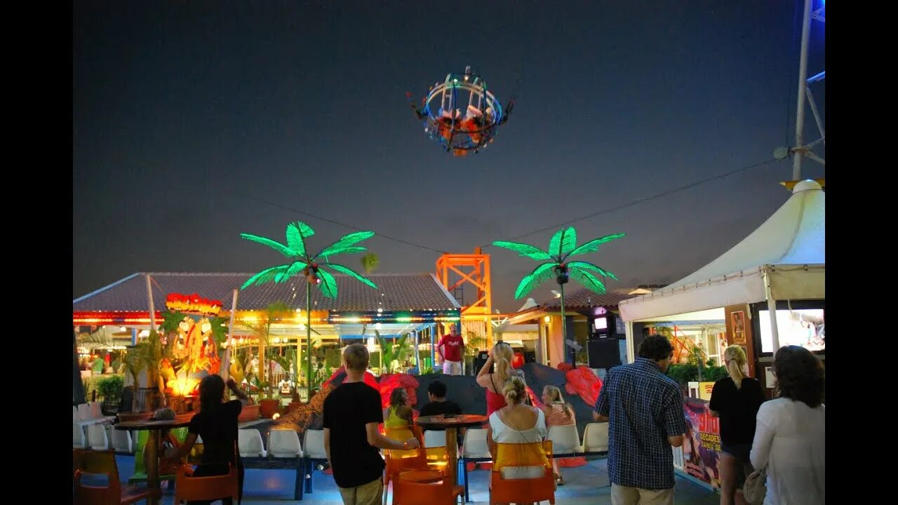 Аттракционы на кипре айя напа. Акамас кипр голубая лагуна. Парк скульптур в айя напе. Кипр парк. Айя напа парк аттракционов.