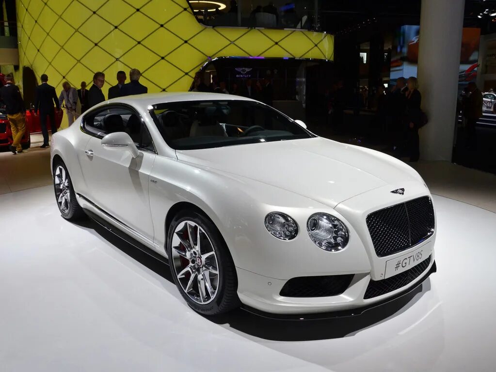 Автомобили от 10 миллионов рублей. Фольксваген Бентли а5. Bentley Continental Coupe. V8tyrbo Bentley. Бентли Континенталь за миллион.