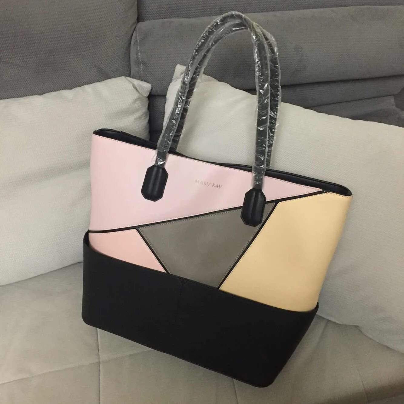 Материал нейлон для сумок. Сумка mary. Дорожная сумка мери кей. Сумки maryam турция. Сумка mary.