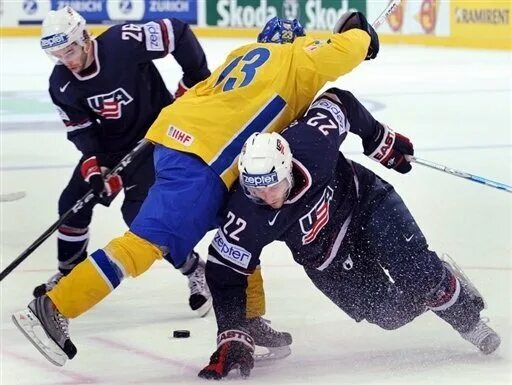 Хоккей сша. Хоккей+. Швеция канада хоккей. Сша 4 3 швеция. Хоккей чемпионат мира швеция канады.
