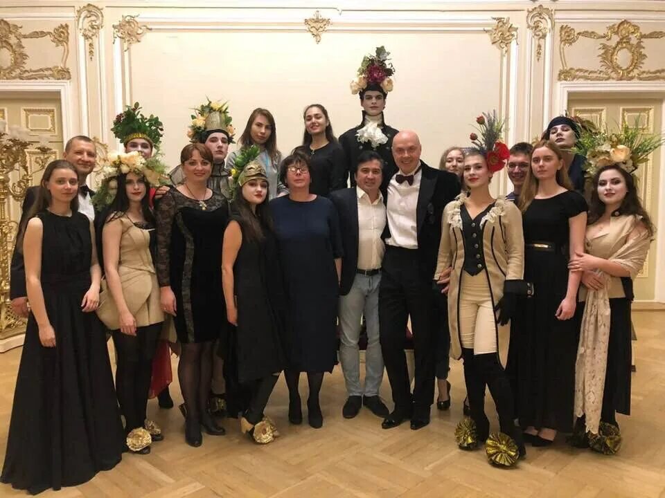 Вишневской. Музыкальный колледж вишневской. Москва вишневского музыкальный. Улица галины вишневской в новокосино. Москва вишневского музыкальный.