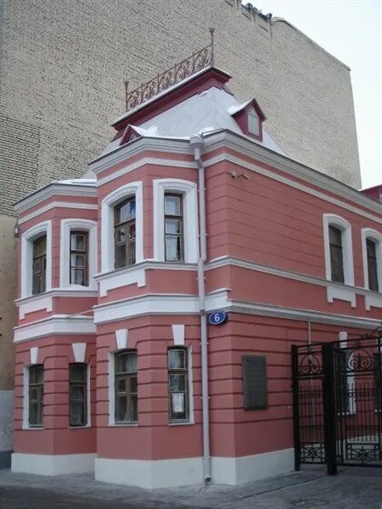 Музей чехова. Музей чехова в москве. музей чехова на садово-кудринской в москве. дом музей антона павловича чехова в москве. дом-музей чехова на садовой-кудринской улице, москва.