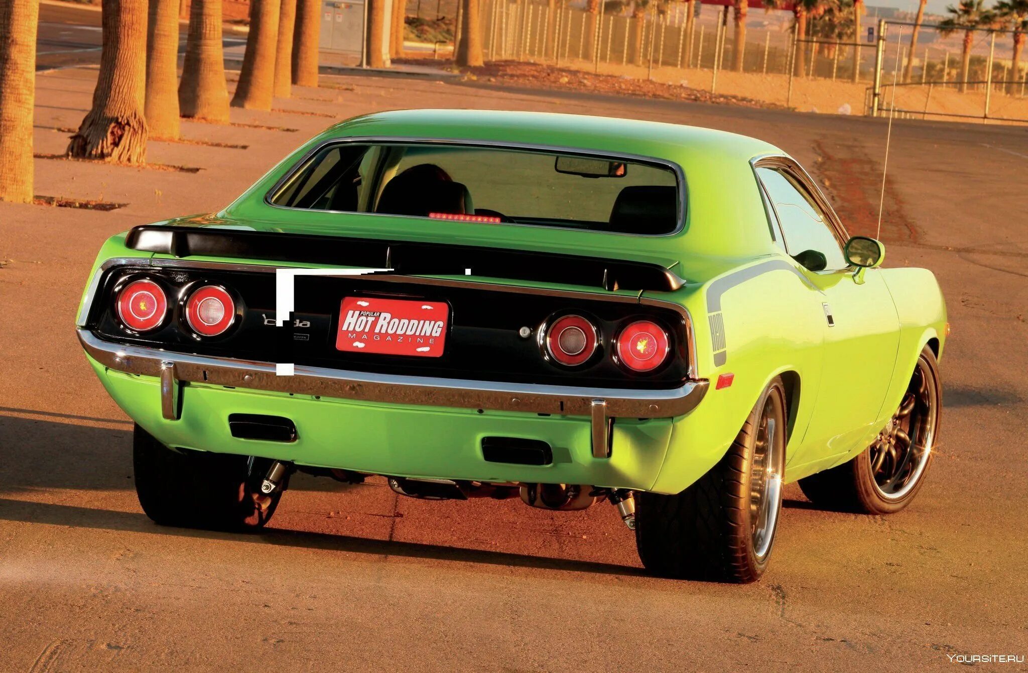 Плимут Хеми Барракуда. Plymouth Barracuda 1972. Плимут Барракуда Hemi. Plymouth Hemi CUDA 1972.