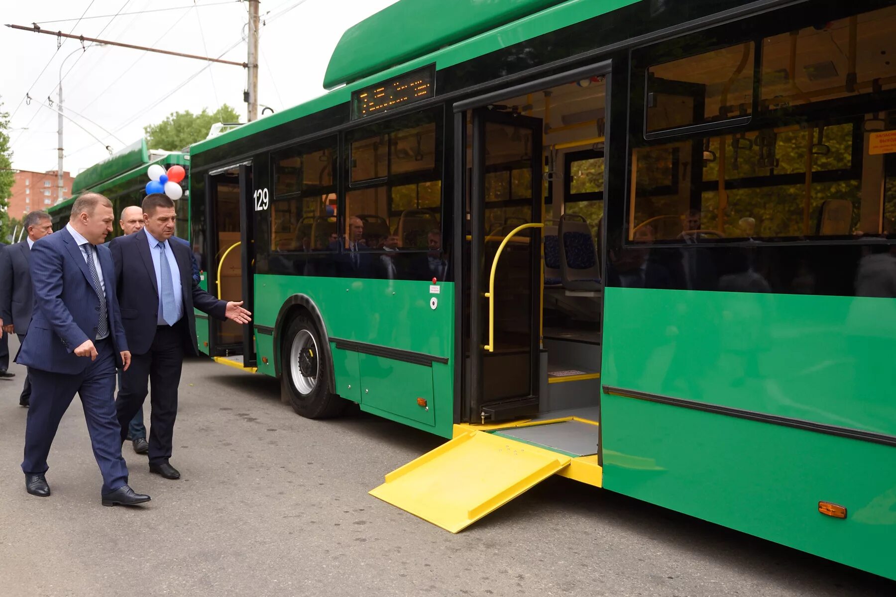 лиаз 677 нальчик. транспорт адыгеи. транспорт майкоп. транспорт адыгеи. троллейбус майкоп.