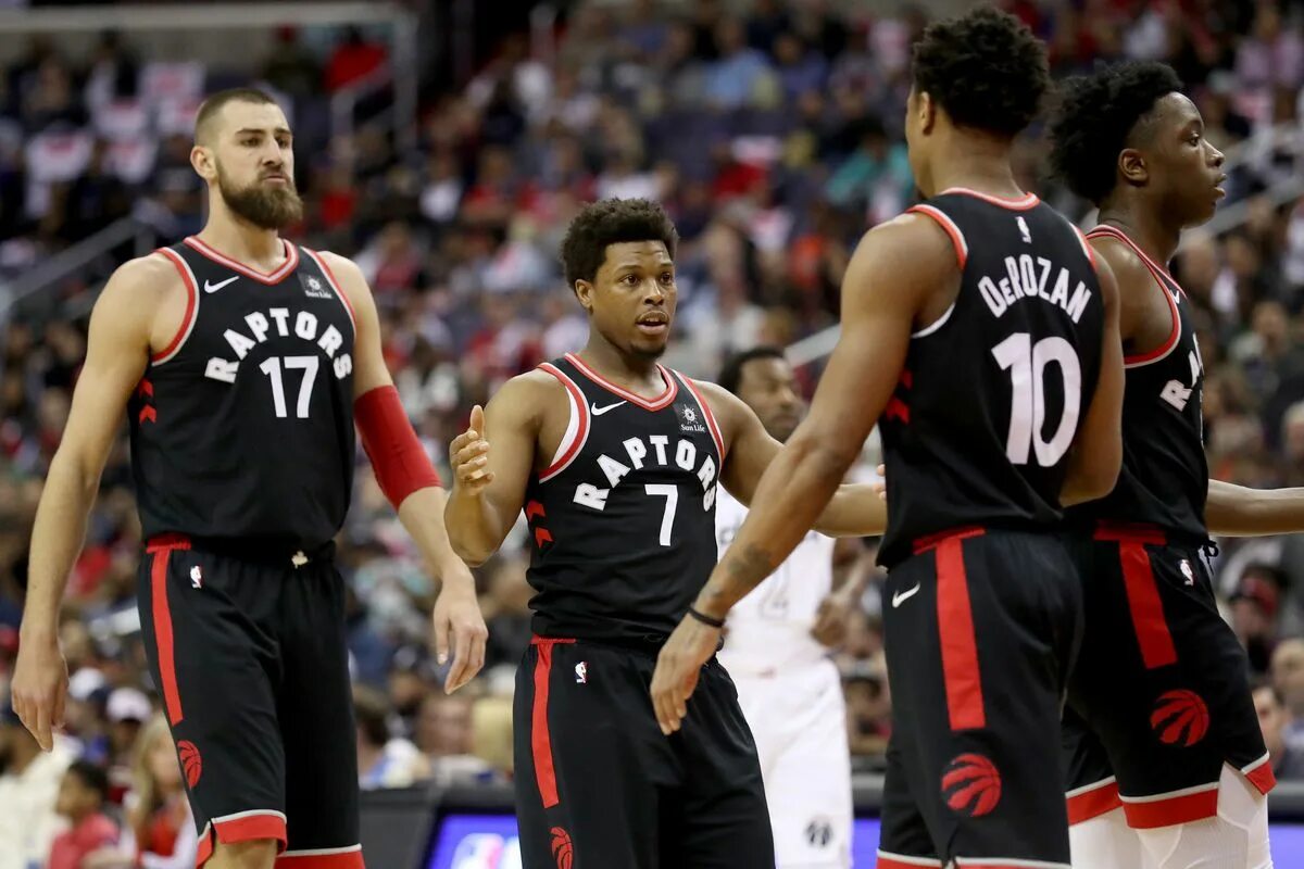 Toronto raptors. Торонто Рэпторс. Команда Toronto Raptors. Баскетбольный клуб Торонто Рэпторс. Рэпторс НБА.