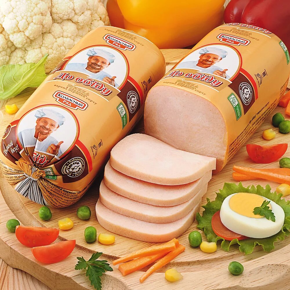 Домашняя свиная колбаса. Колбаса филе. Колбаса филе. Куриная колбаса. Колбаса из филе.