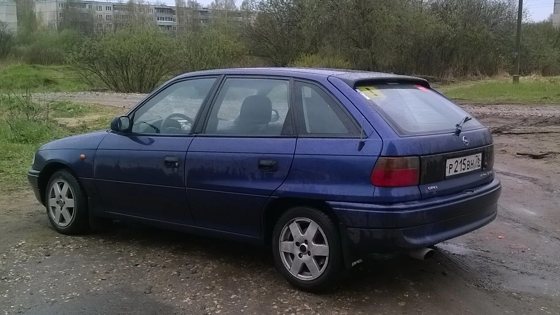 Opel Astra f 1997 хэтчбек.