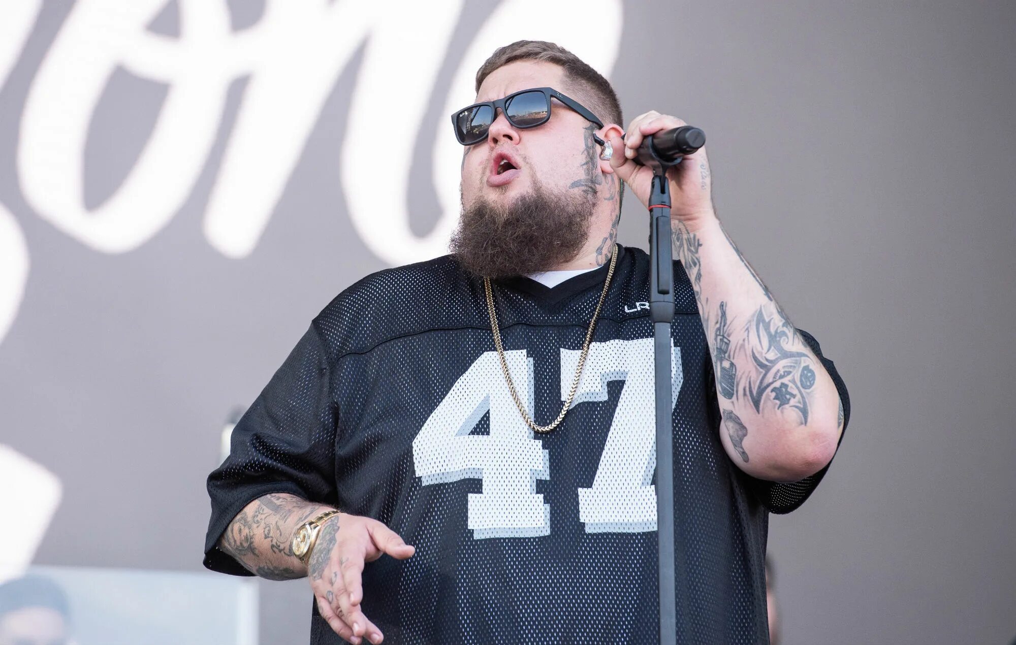 Rag'n'Bone man. Ragn Bone man. Rang n Bone man. Rag'n'Bone man фото. Rag bone man слушать